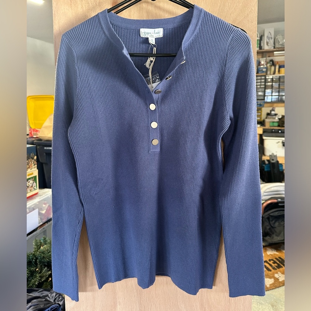 NWT - Grace & Lace Ribbed Henley Sweater - English
Blue. Medium